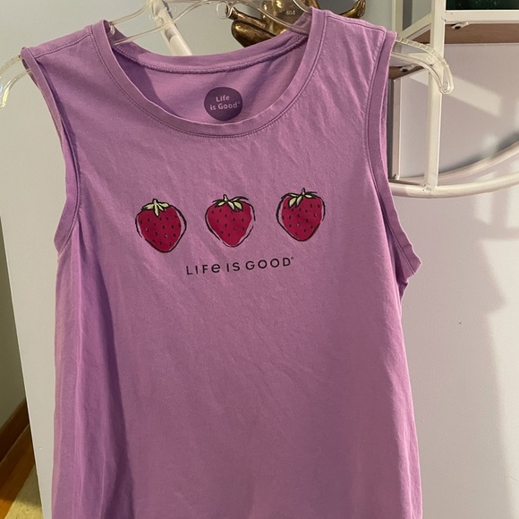 Life Is Good Strawberry Shell Tank Top 